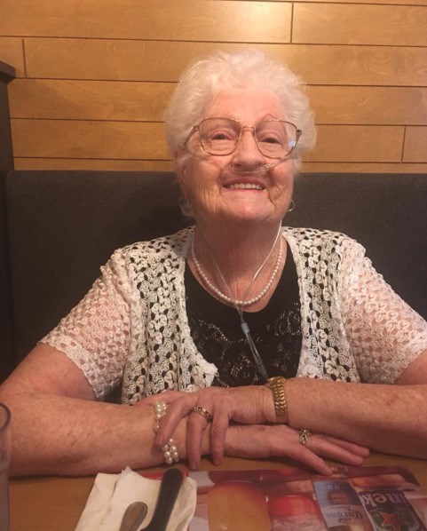 Obituario de Thérèse Perron