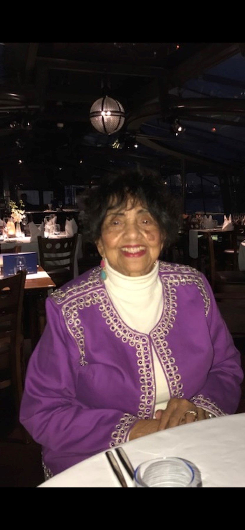 Obituary of Helen Salinas Honoré