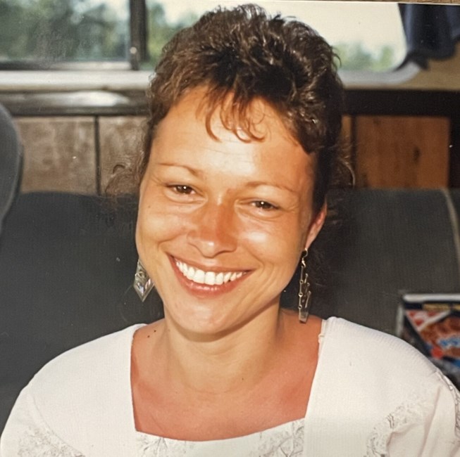 Obituario de Lynda Dianne Thompson