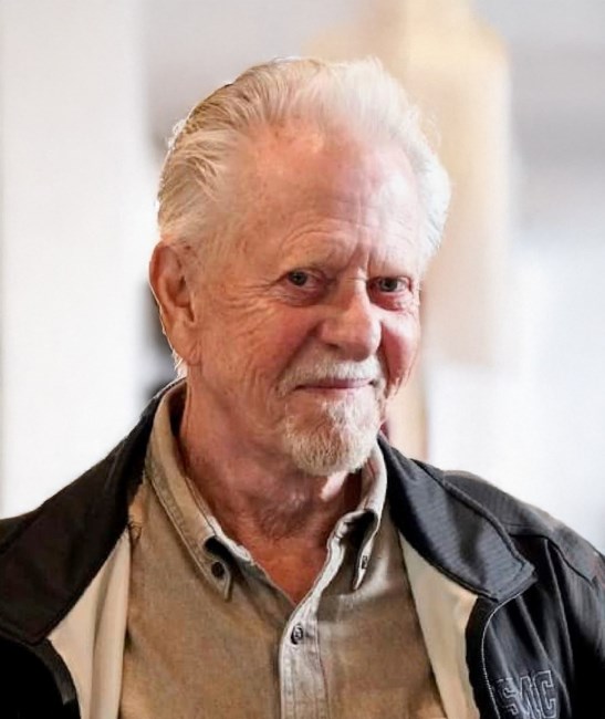 Obituario de James E. Warren