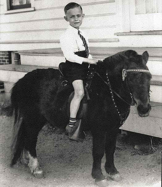 Obituary of Roger Arthur Dunn