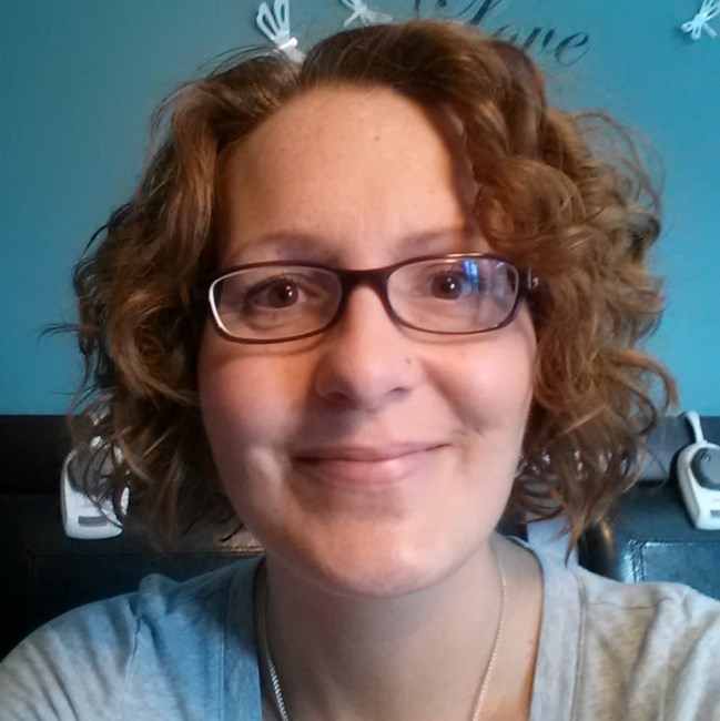 Obituario de Amy Evelyn Evelyn Yule