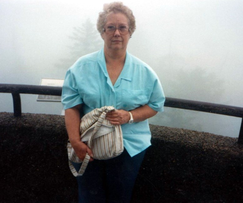 Obituary of Virginia Maxine Sturdivant