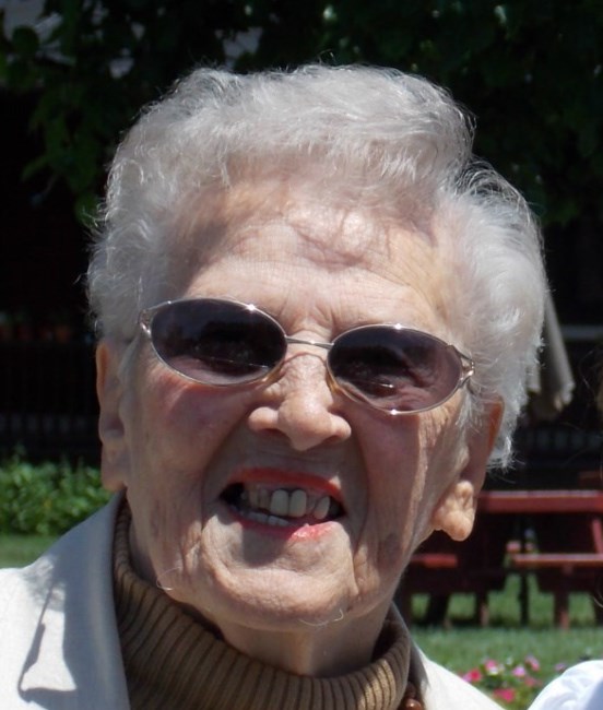 Obituary of Stephanie V Baranowski