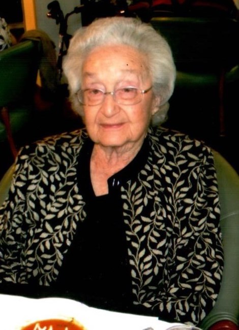 Obituary of Vera Evelyn  Hayes