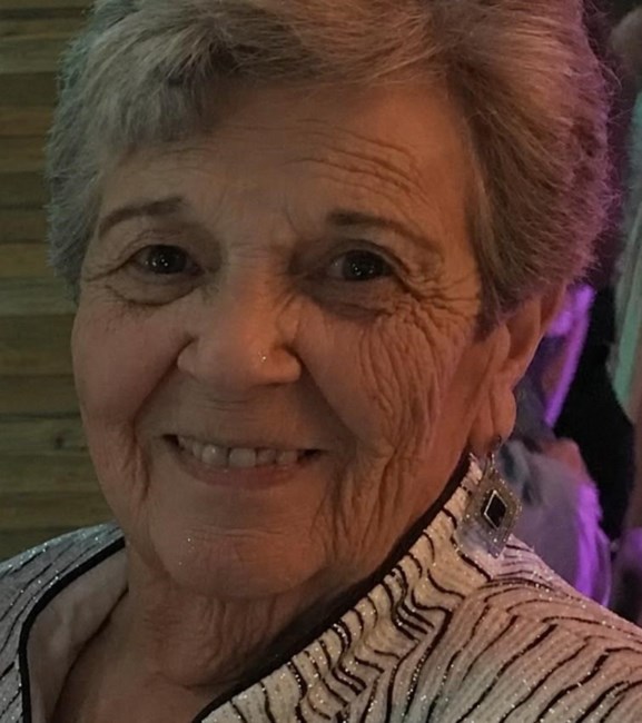 Obituary of Mrs. Sheila Beatrice Lisnek