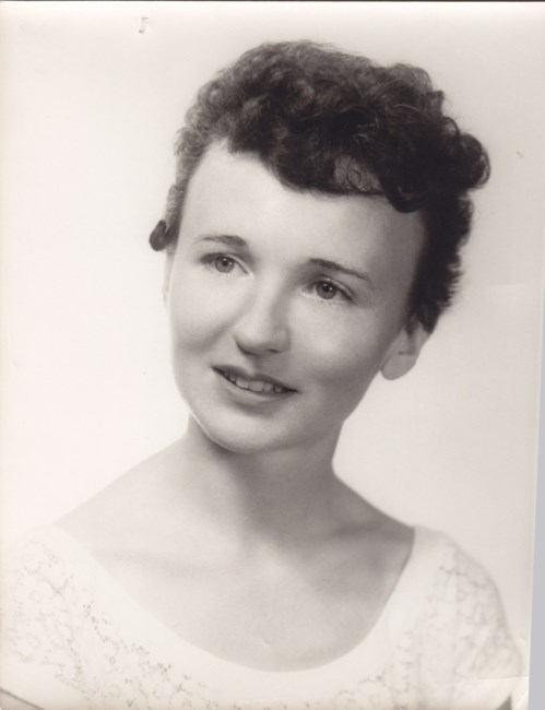 Obituary of Vivian L. Hoover Davis