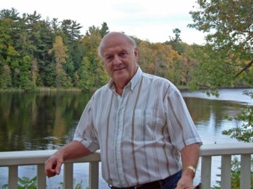 Obituario de Raney Gérald "Léon" Dennis