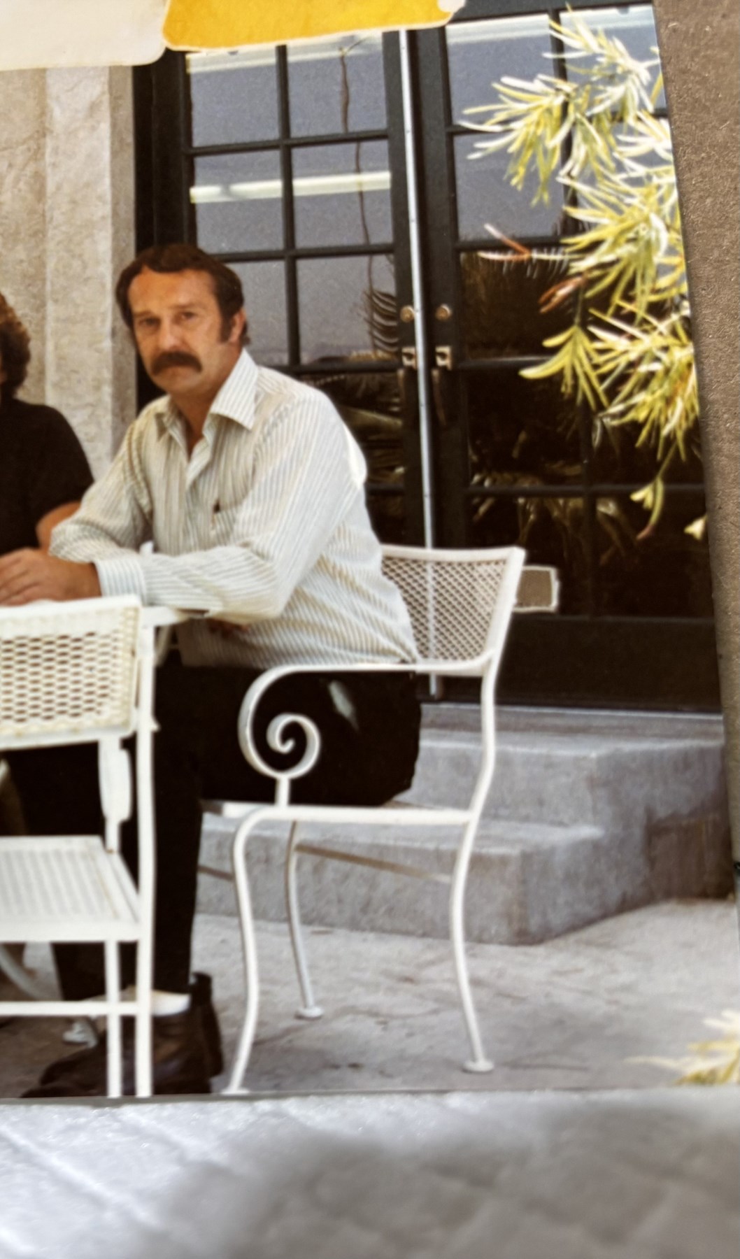 Obituary of Howard L Smith