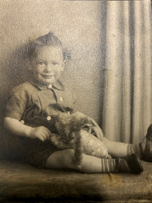 Obituary of Iain "John" Adie Clemenson Hay