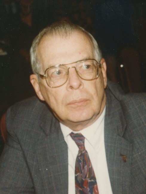Obituary of Harold William McElroy