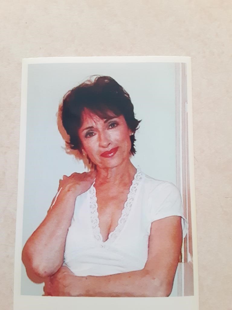 Obituario de Pamela Margaret Crosby