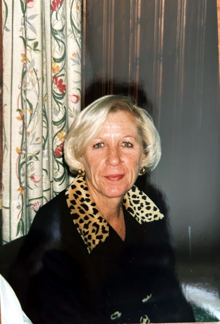 Obituary of Helga Maria Cox
