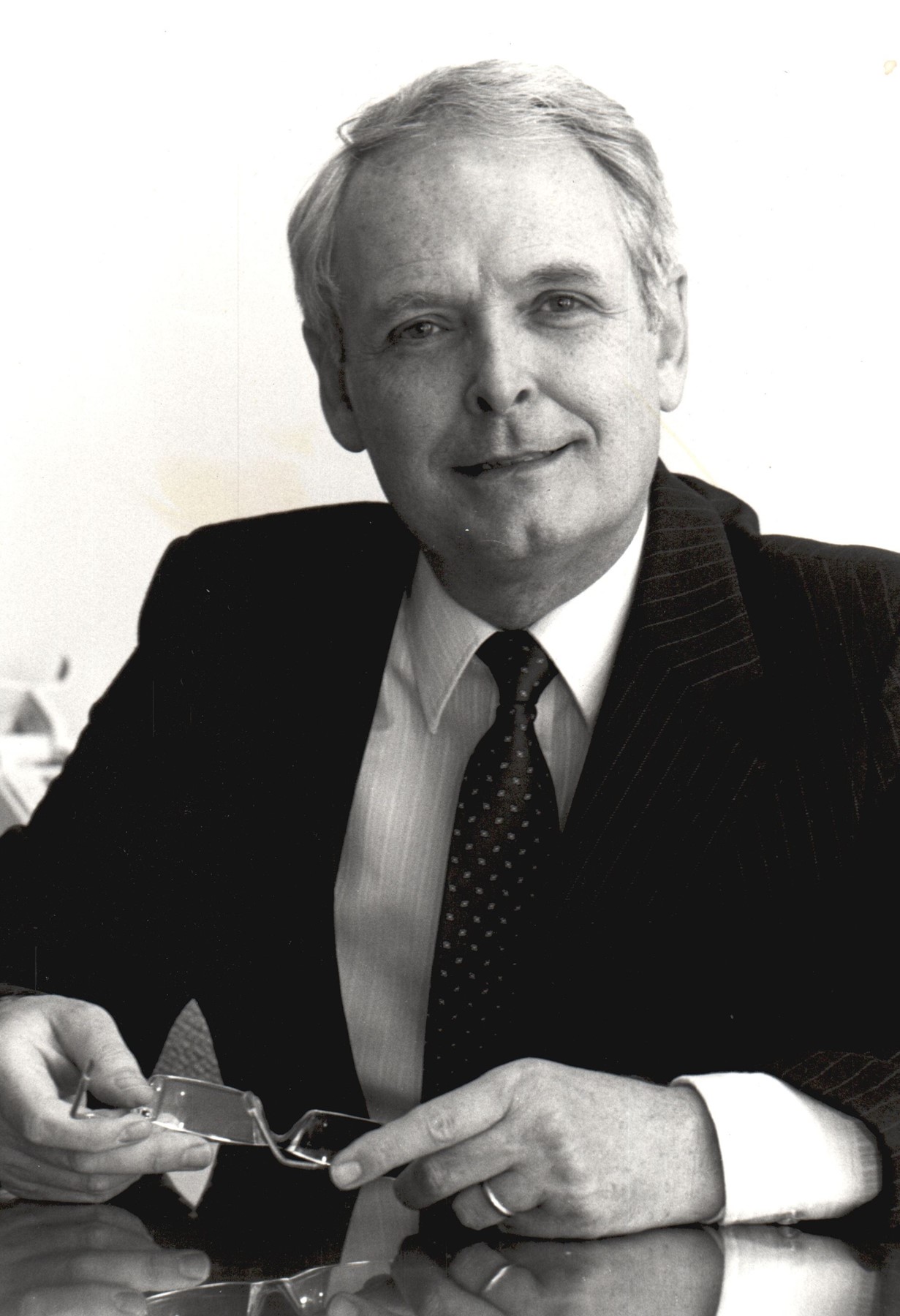 Avis de décès de Dr. George H. Walther Sr.