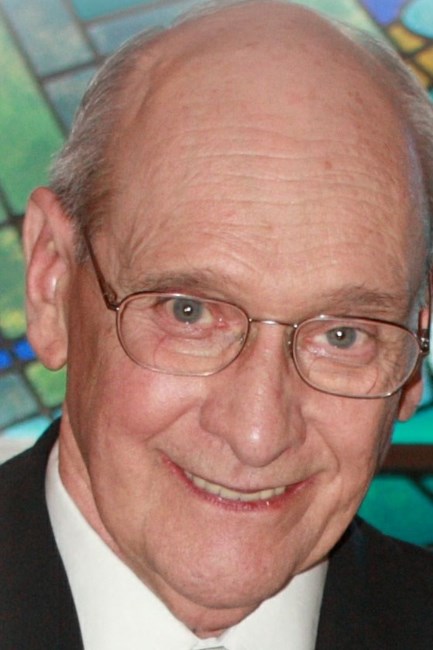 Obituario de John E. Hayden