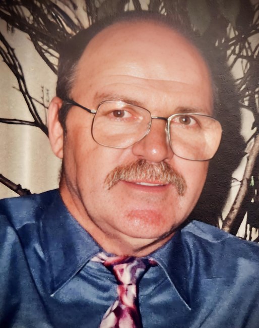 Obituario de James Francis Holden