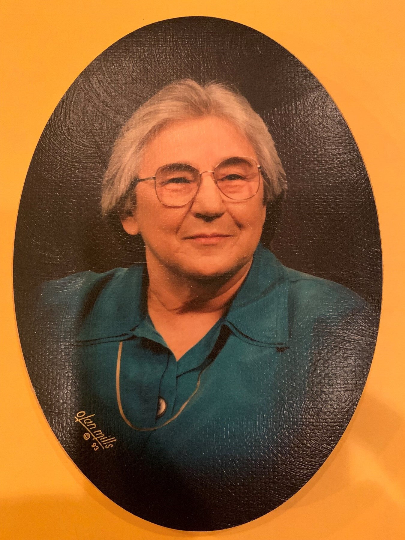 Avis de décès de Hildegard K. Holmes