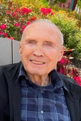 Obituary of Robert Calvin Piasecki