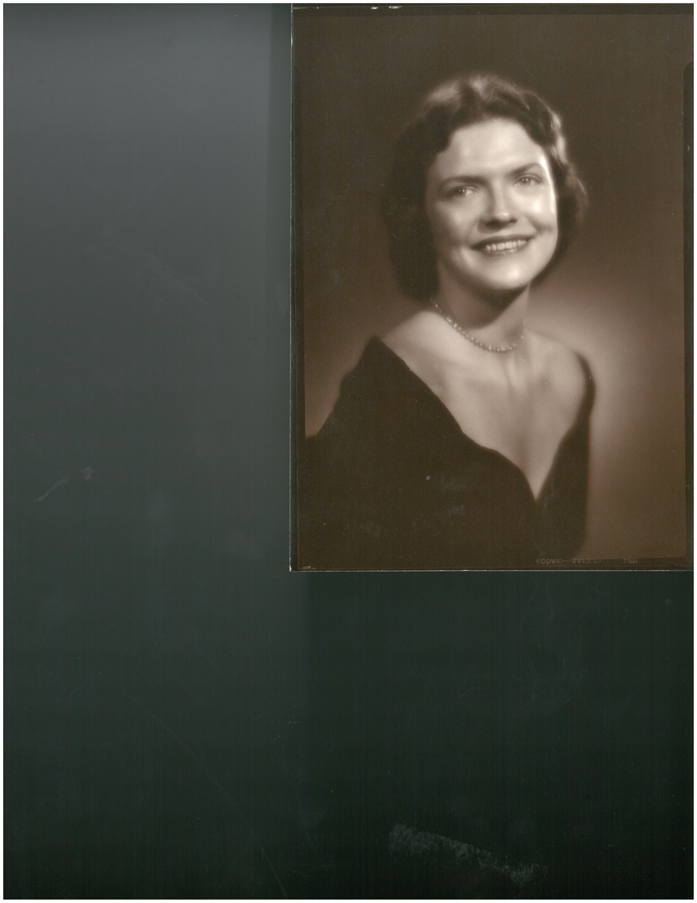 Obituary of Nell Gravdal-Whitesel