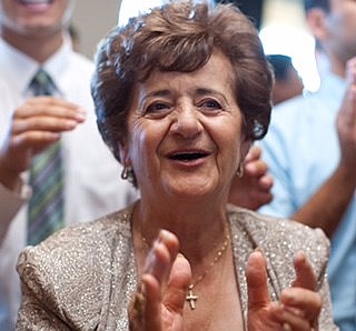 Obituary of Evelyn Issa Omron