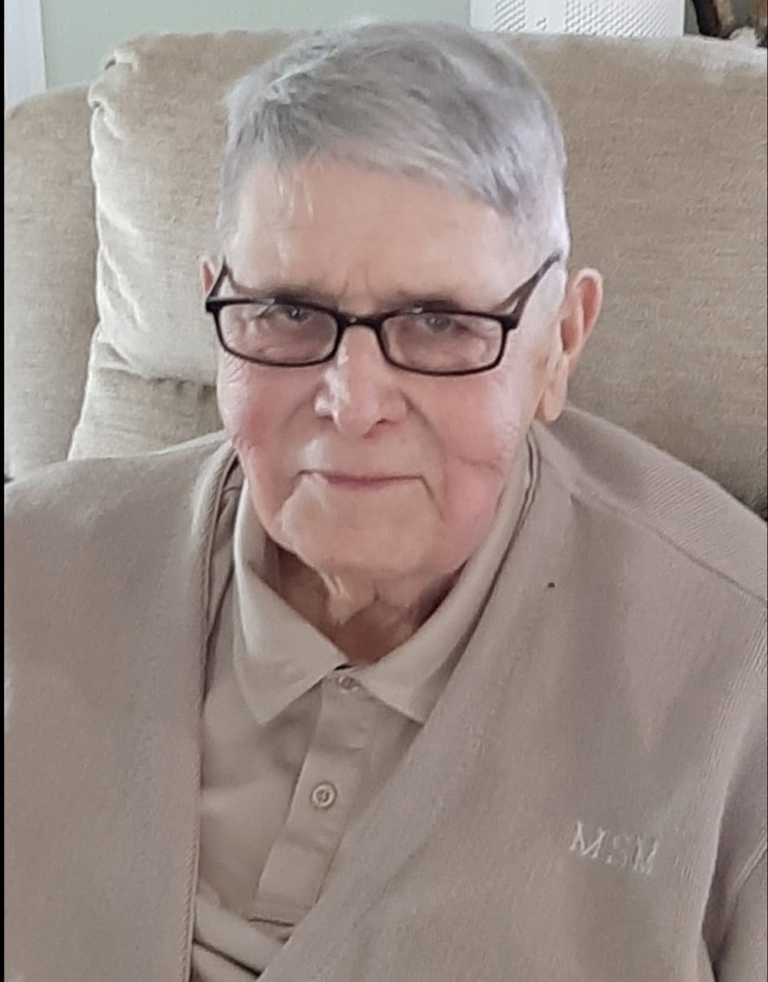 Obituario de Father Michael S. Marquette