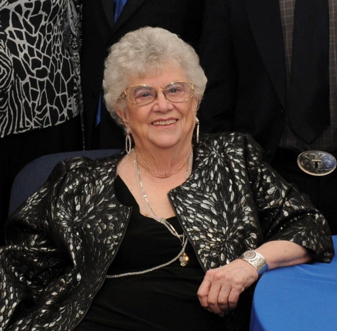 Obituary of Gloria Donna Main Locke