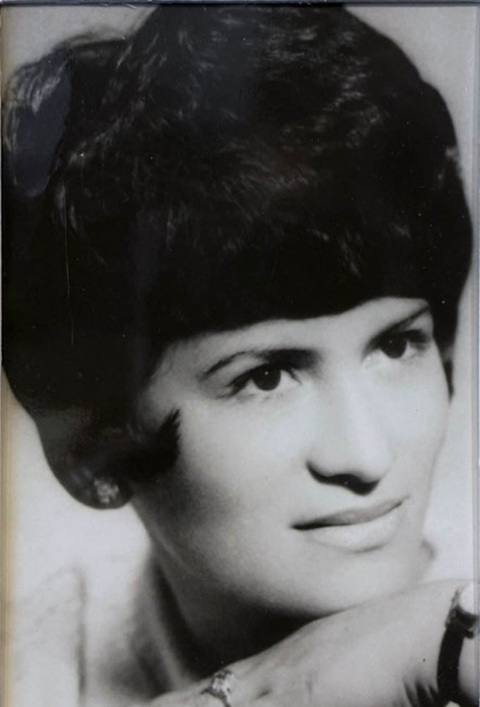 Obituary of Maria Elisa Parra