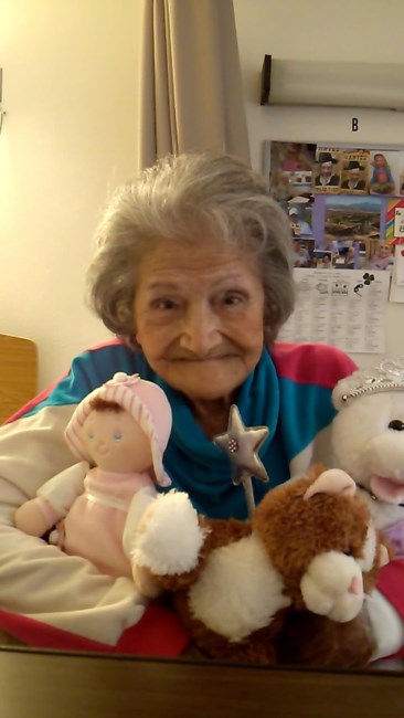 Obituario de Adela Falcon Rodriguez