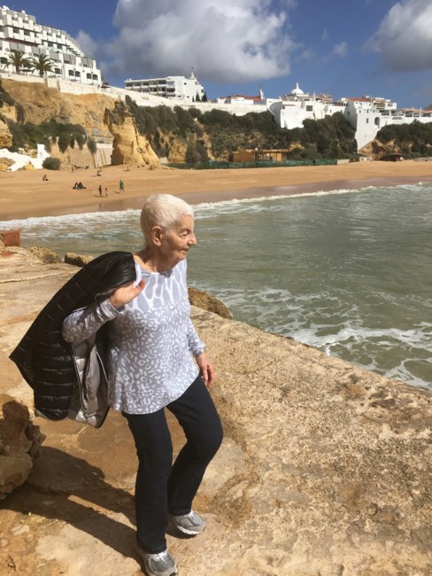 Obituary of Ruth Roos