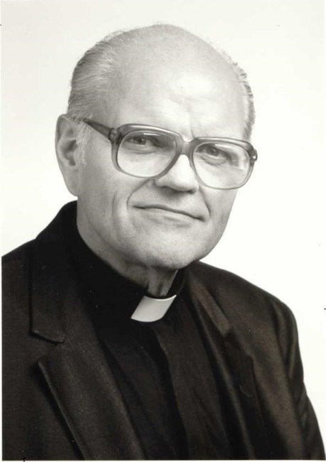 Avis de décès de Rev. David Marshall Clarke S.J.