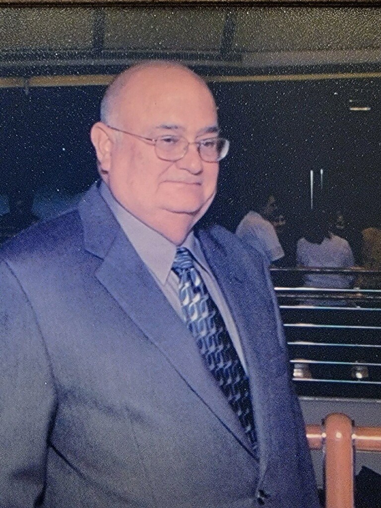 Obituary of Wallace Black Howle