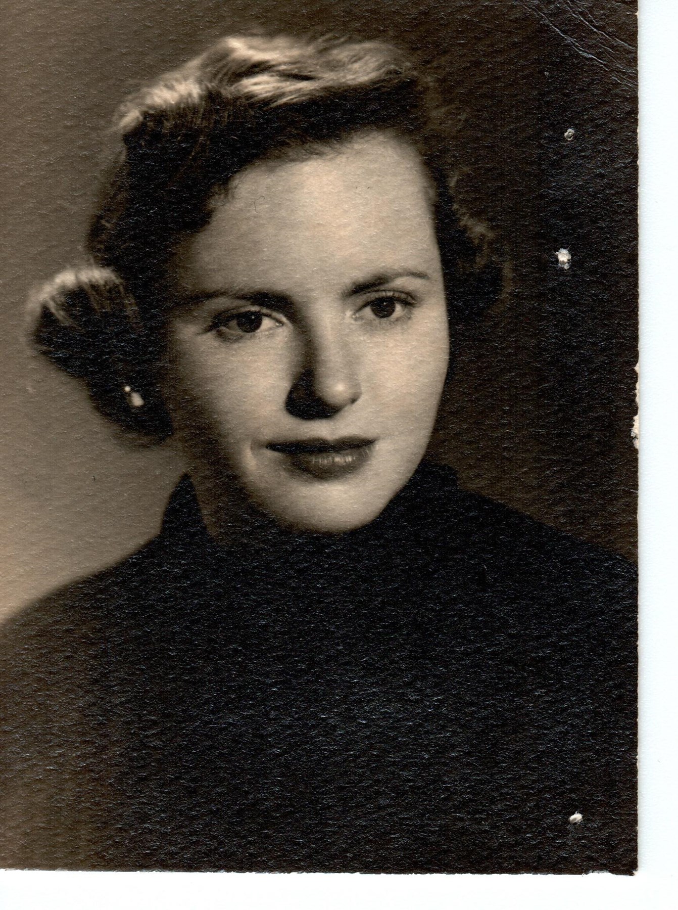 Obituary of Lucille R. Cooper