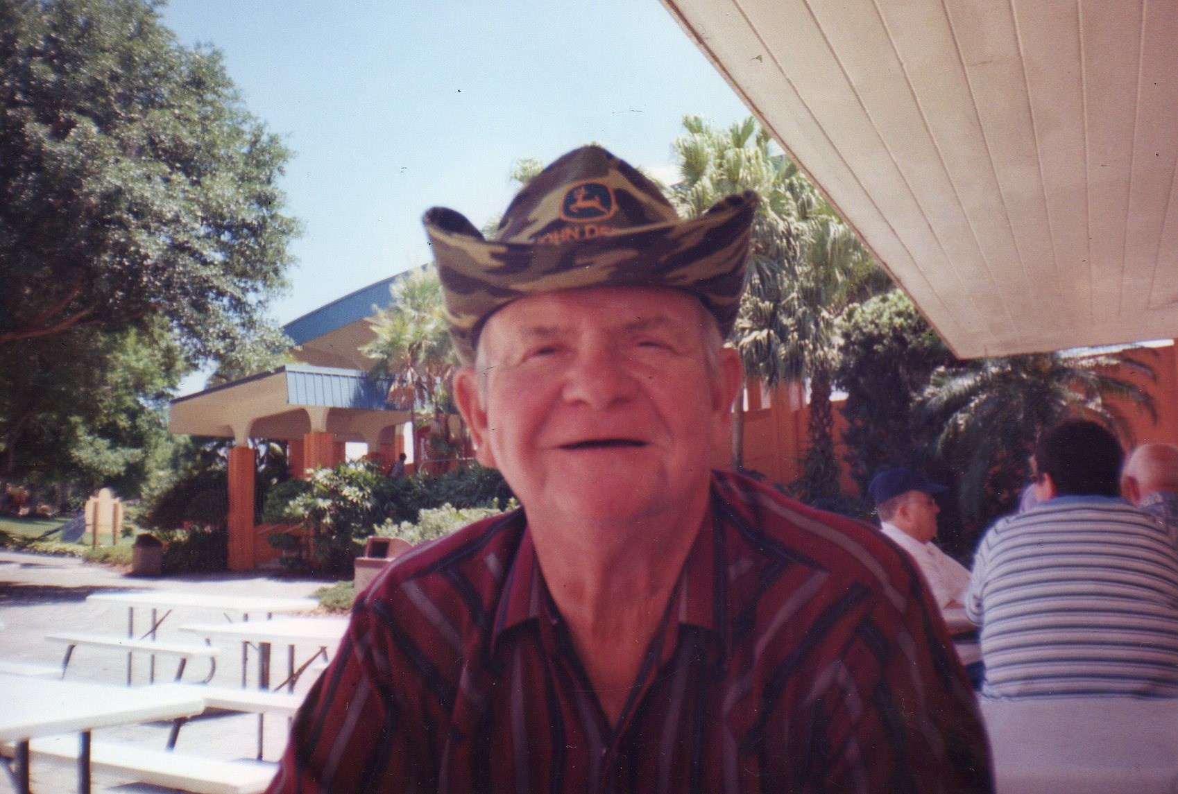 Obituary of Wayne David Overcast