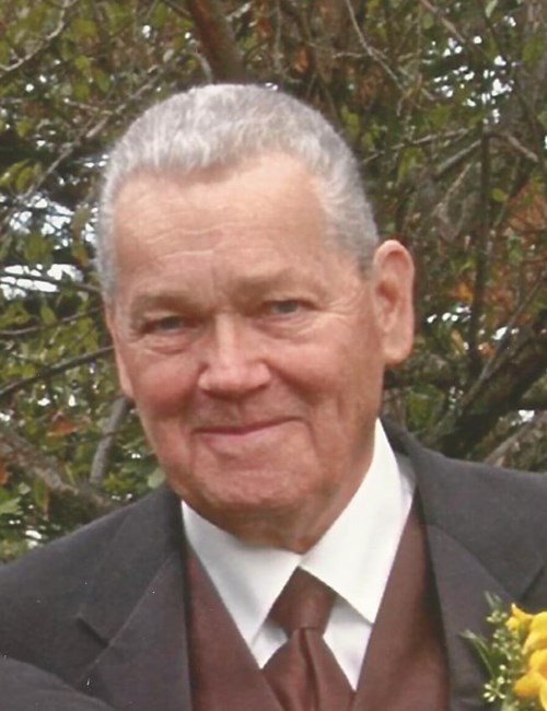 Obituary of Robert E. Weet