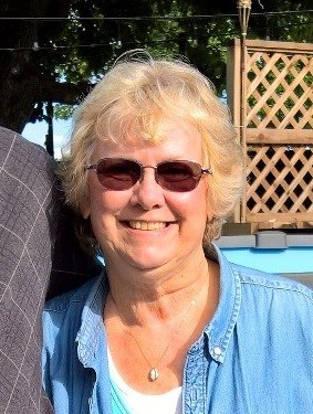 Obituary of Donna Eva Mealor