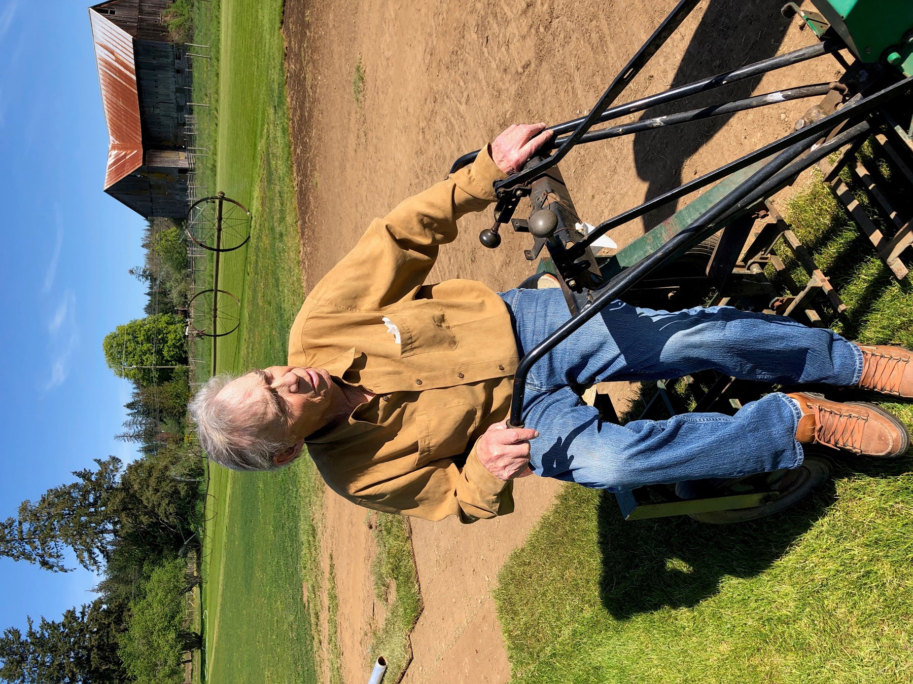 Obituary of Douglas Stewart Tomlinson