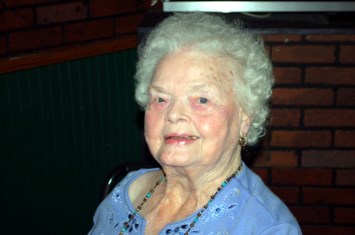 Obituario de Mary Esther Biter Sprouse