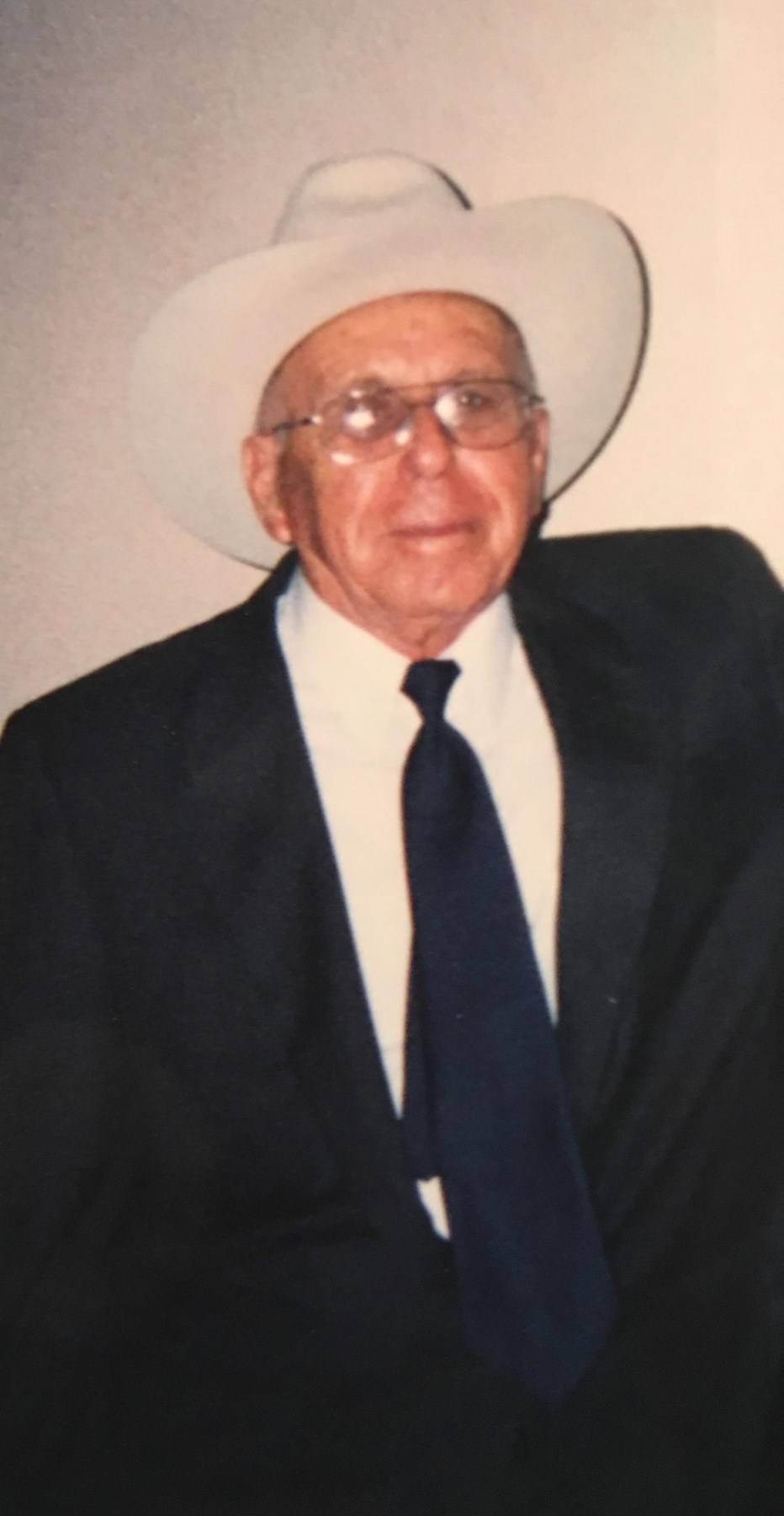 Obituary of Manuel Cantu Alanis