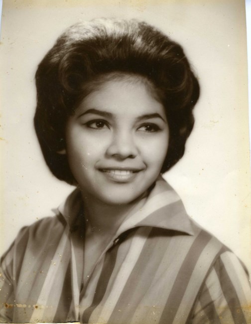 Obituary of Gloria Pena Mungia