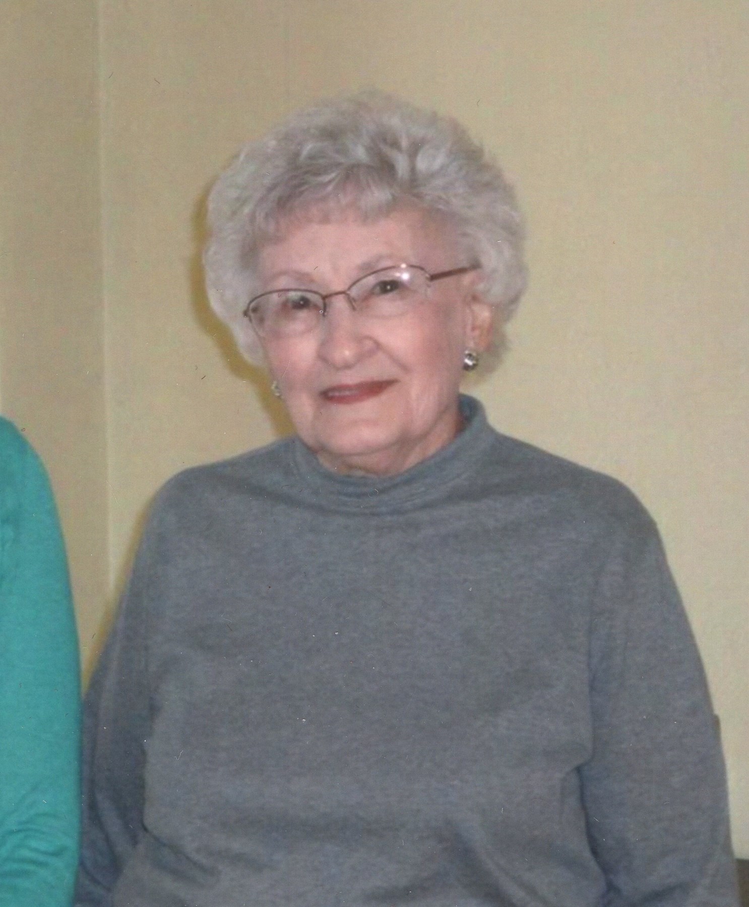 Obituary of Maxine Claire Roberts