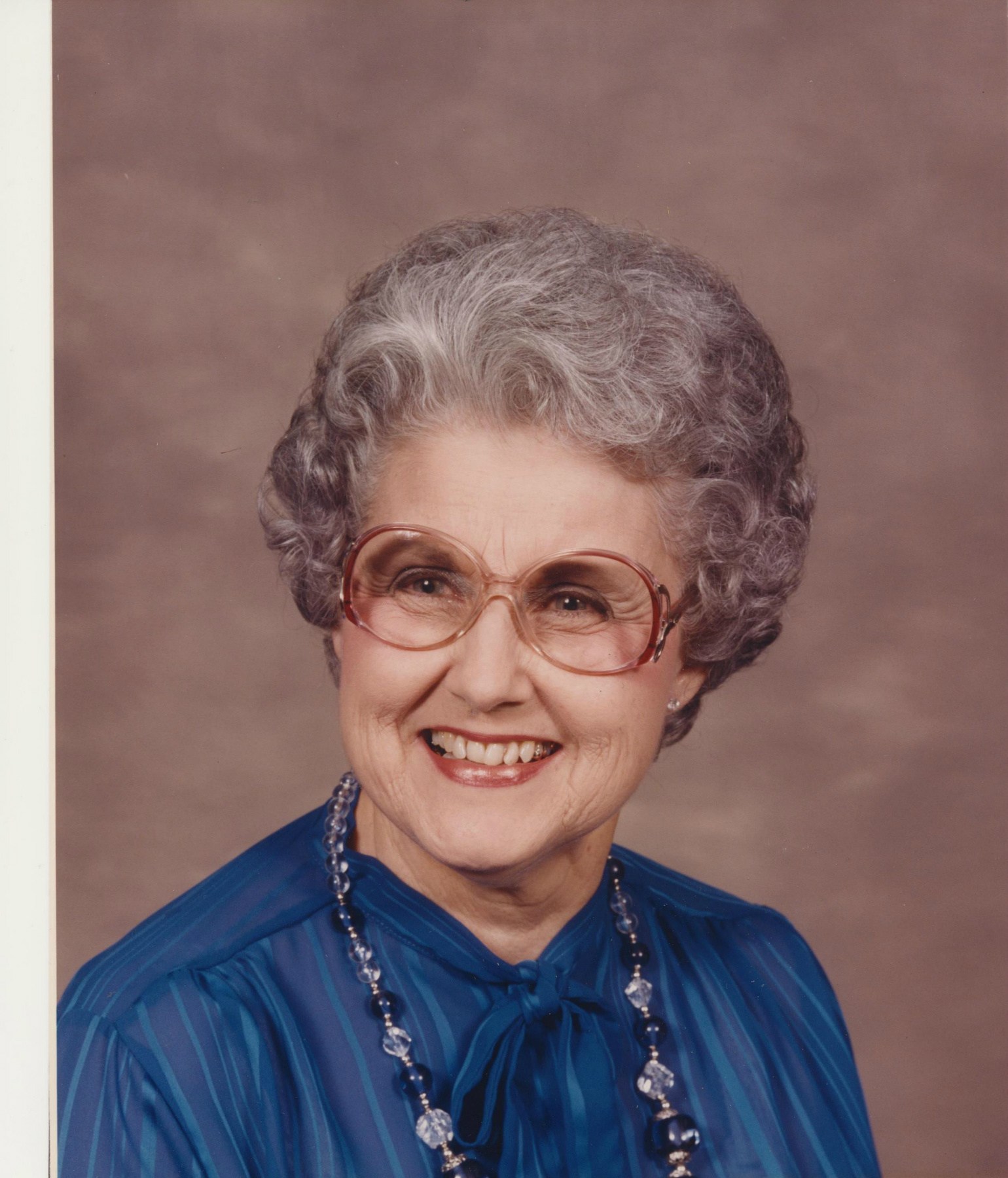 Obituary of Dorothy Lois Sheffield