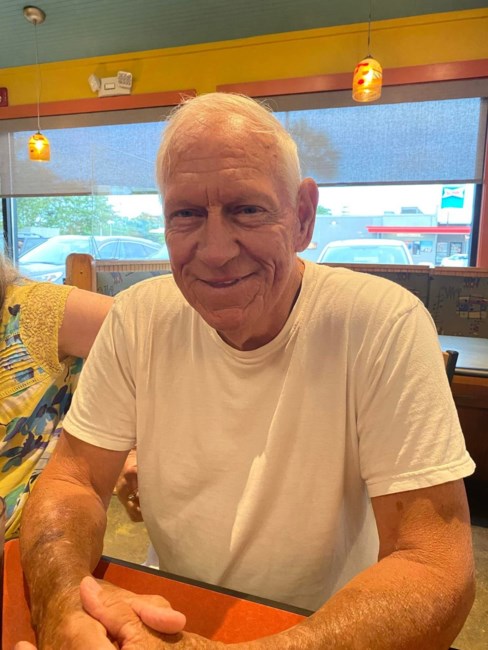 Obituary of Oneal "Neal" E Hallmark