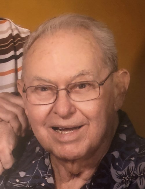 Obituary of Leslie C Hollister