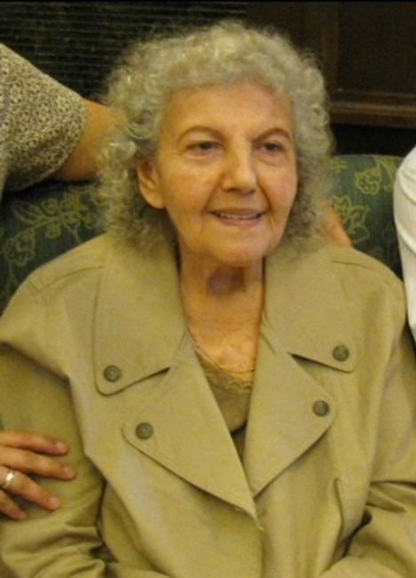 Obituary of Yolanda Marina Saca