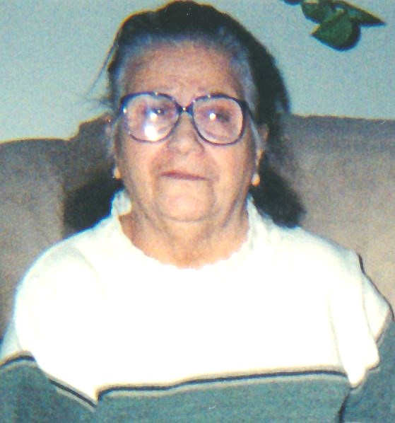 Obituary of Estella Flores Luna