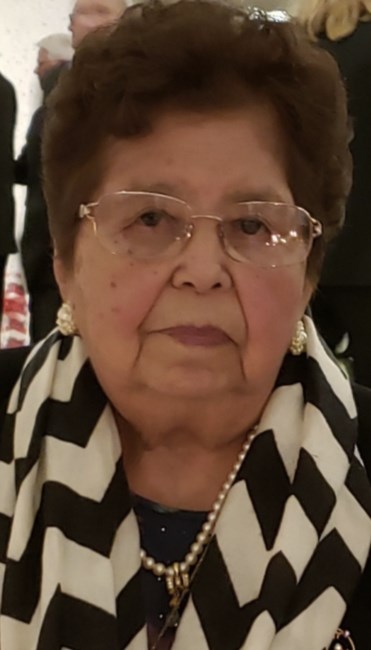 Obituary of Beatriz P. Leal