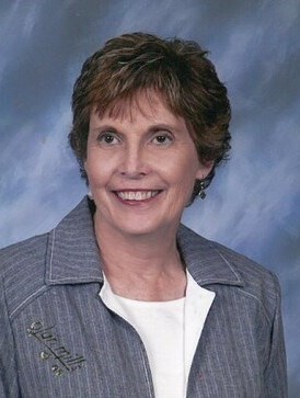 Obituary of Elaine Carol Isbell (Boubek)