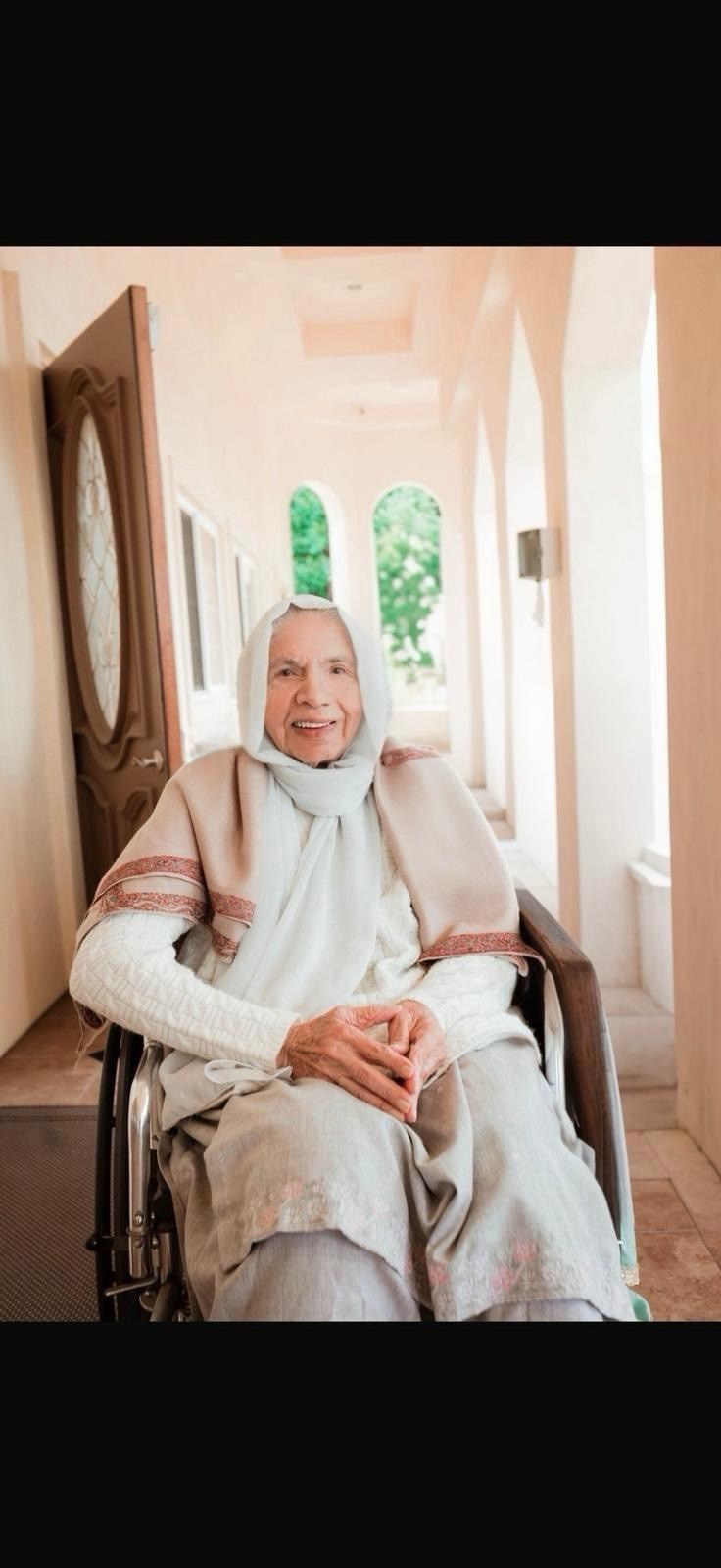 Obituario de Surjit Kaur Takhar