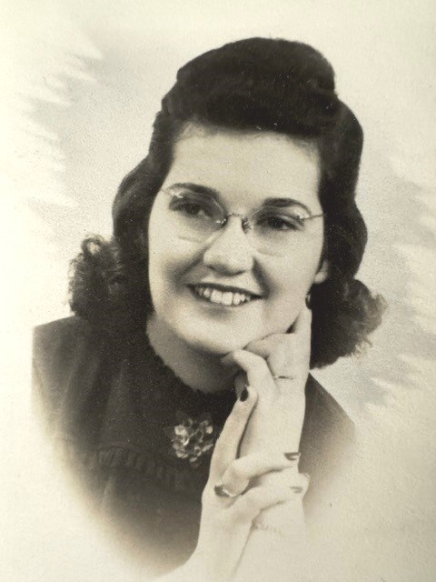 Obituary of Lois Irene Smueles