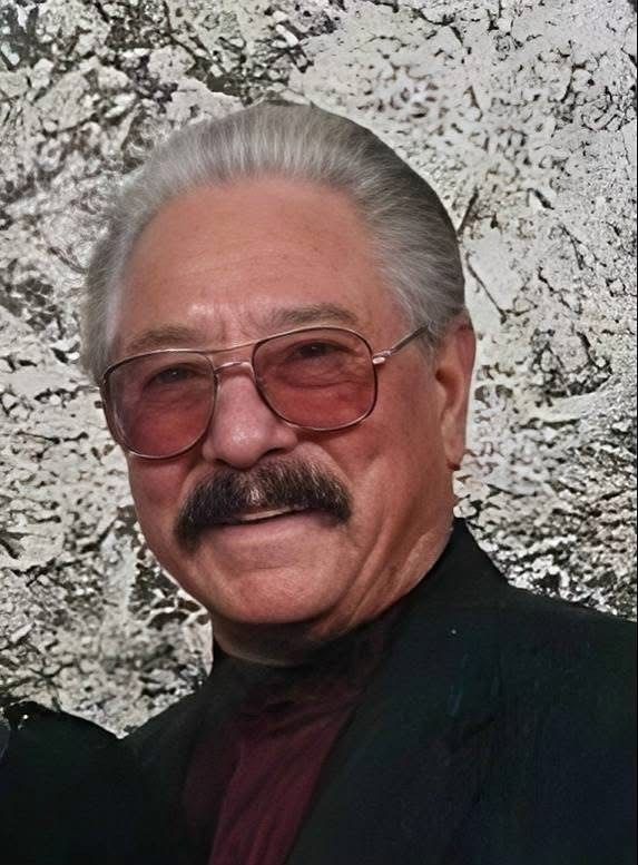 Obituary of Avelino Holguin